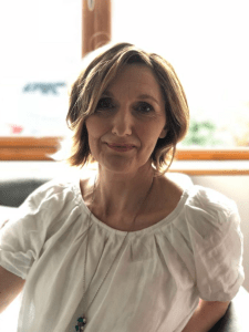 f451dd74-1570-4874-8853-c2fa11372635